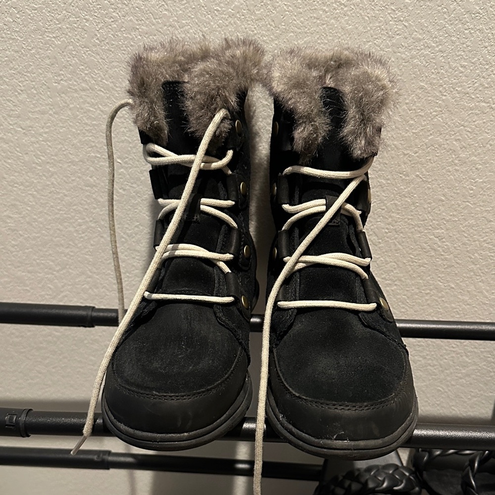 Sorel Black and Gray Winter Boots